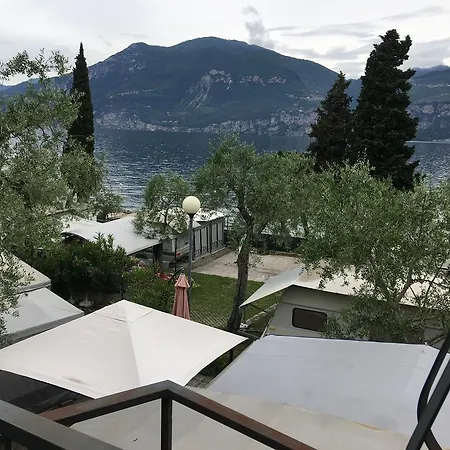 Denis Brenzone sul Garda