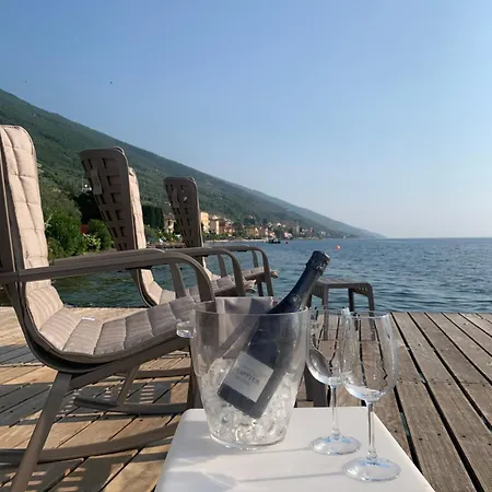 丹尼斯露营地 营地 *