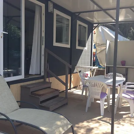 丹尼斯露营地 * 布雷佐内加尔达