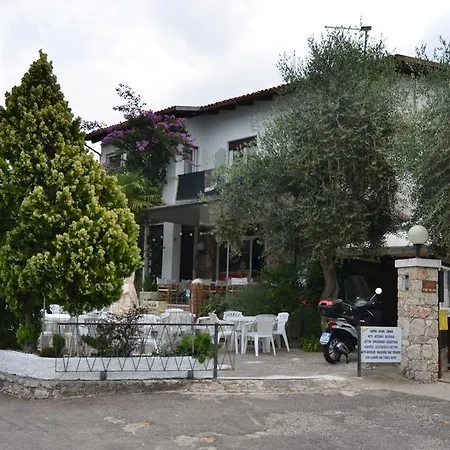 Κάμπινγκ Denis *