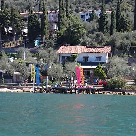 Denis