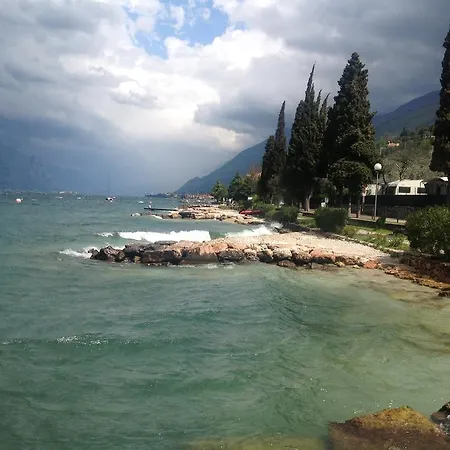 营地 丹尼斯露营地 布雷佐内加尔达