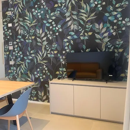 Denis Кемпинг *