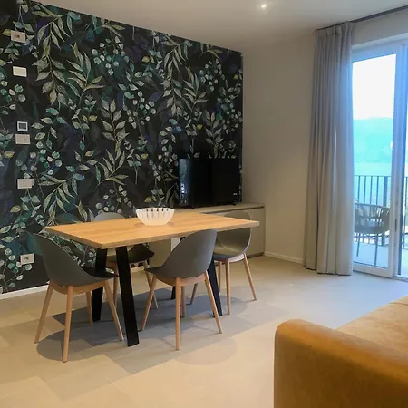 Denis * Бренцоне-суль-Гарда